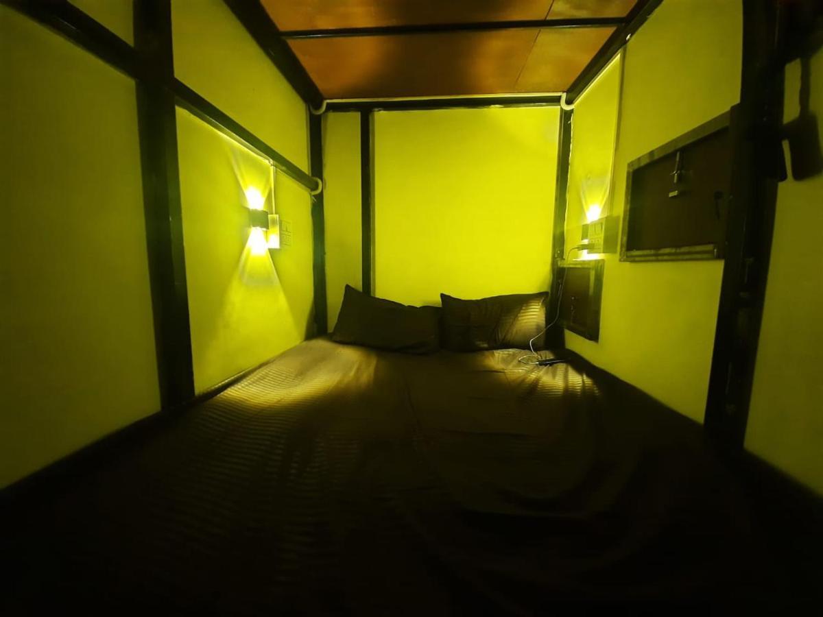 Hobbit House Hostel Рішикеш Екстер'єр фото